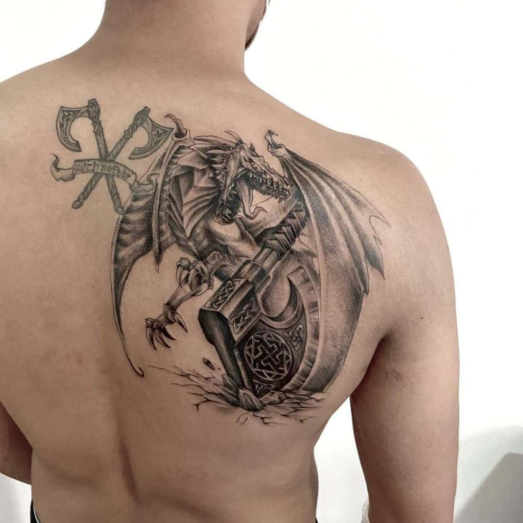 Tatuaje del dragón de la libertad 3