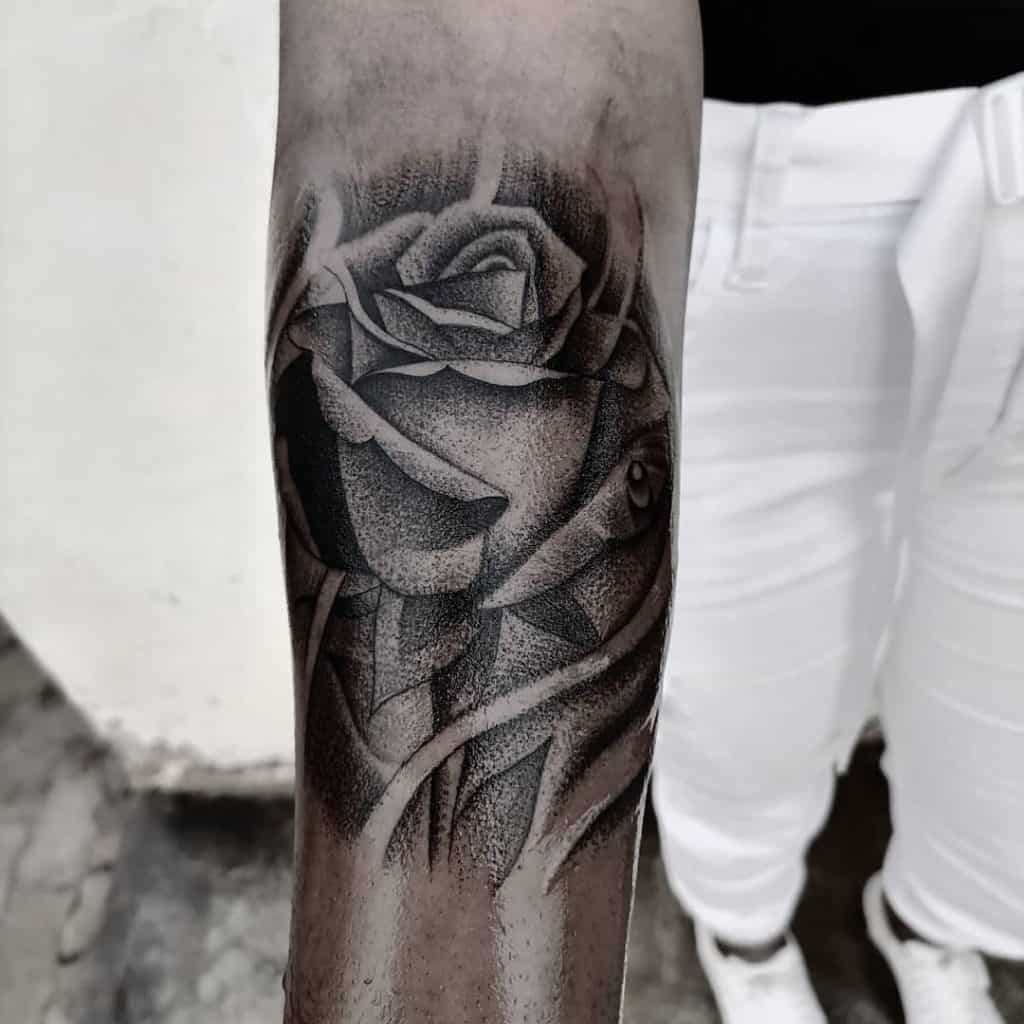 Tatuaje de rosa negra 3D