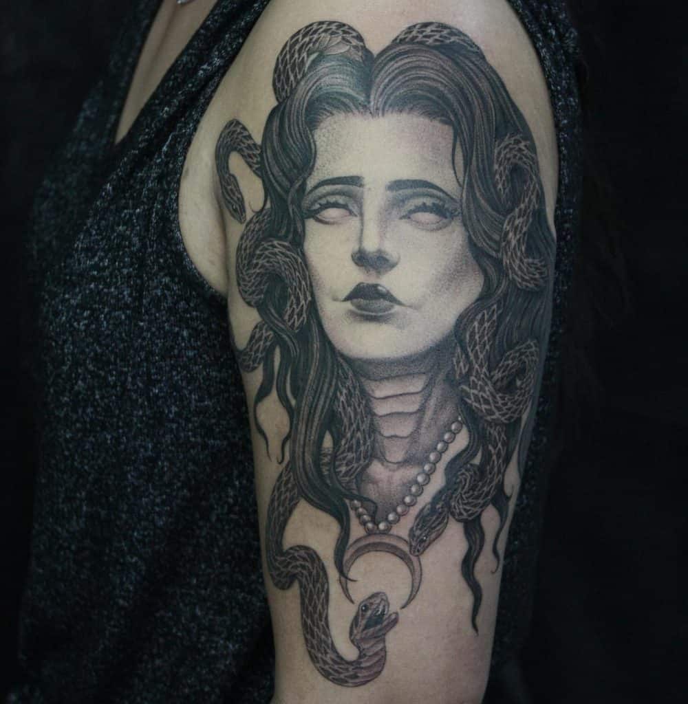 Tatuaje Medusa Esperanza 1