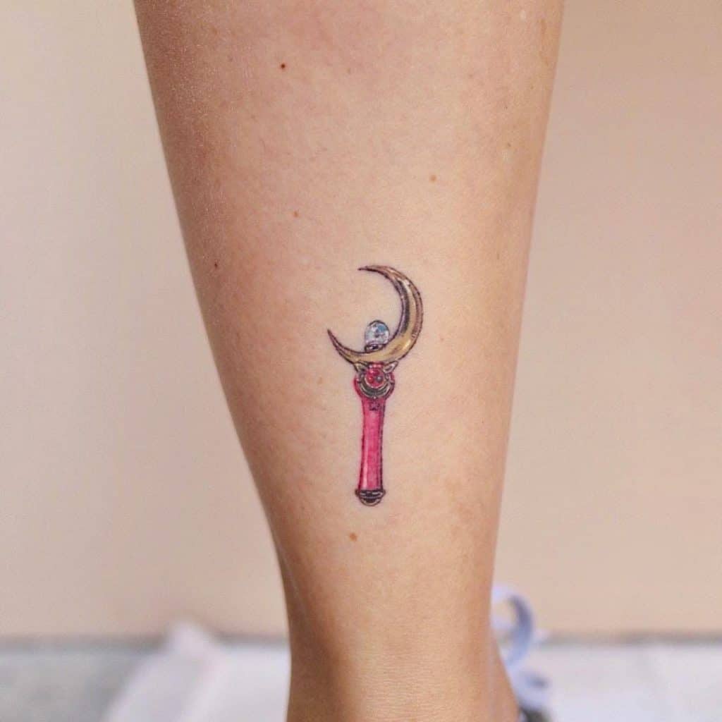 Tatuajes en el tobillo para mujer Sailor Moon