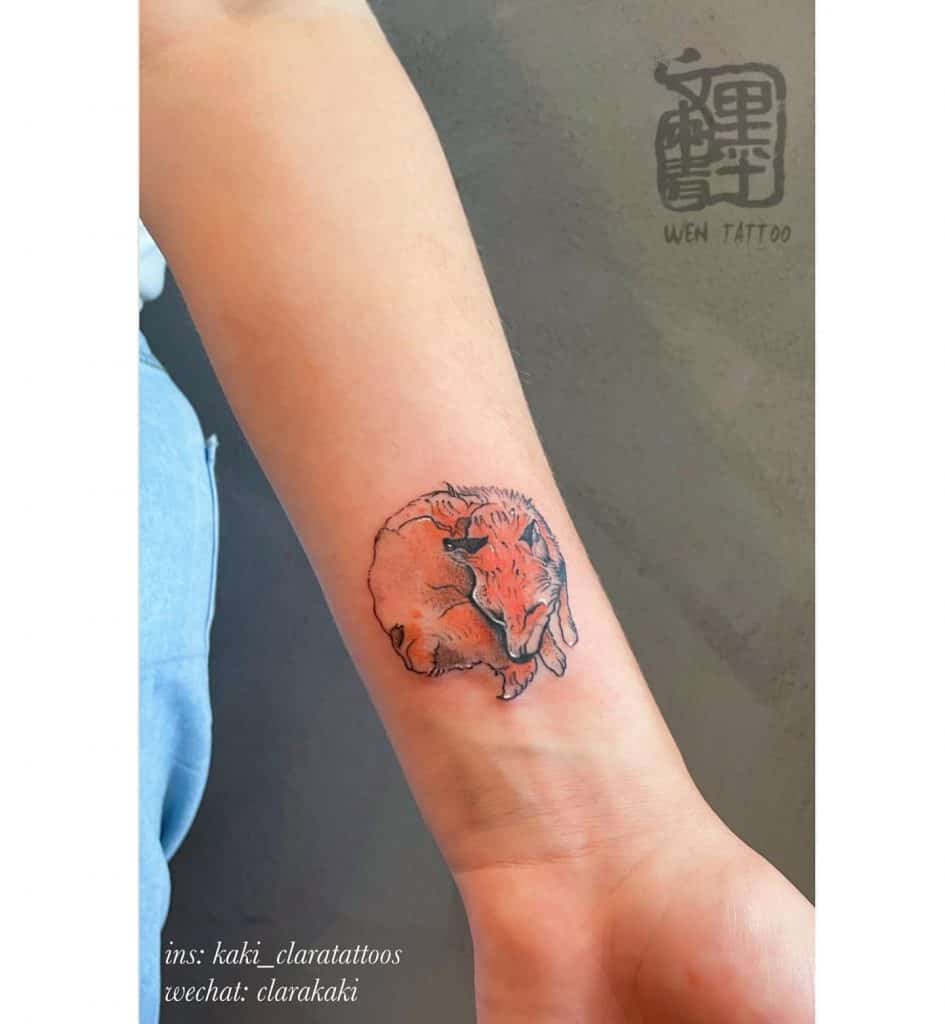 El tatuaje de zorro rizado 4