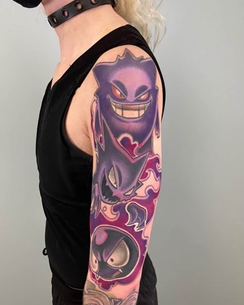 Tatuaje de Pokémon rudo en el brazo completo