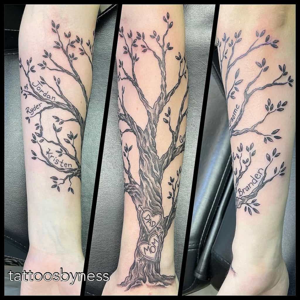 Tatuaje de árbol genealógico en el brazo 1