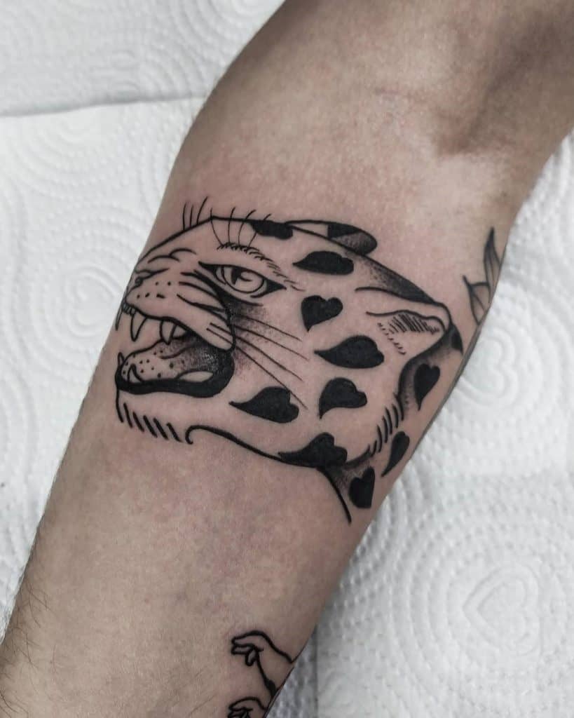 Blackwork Ideas de tatuajes inspirados en animales 