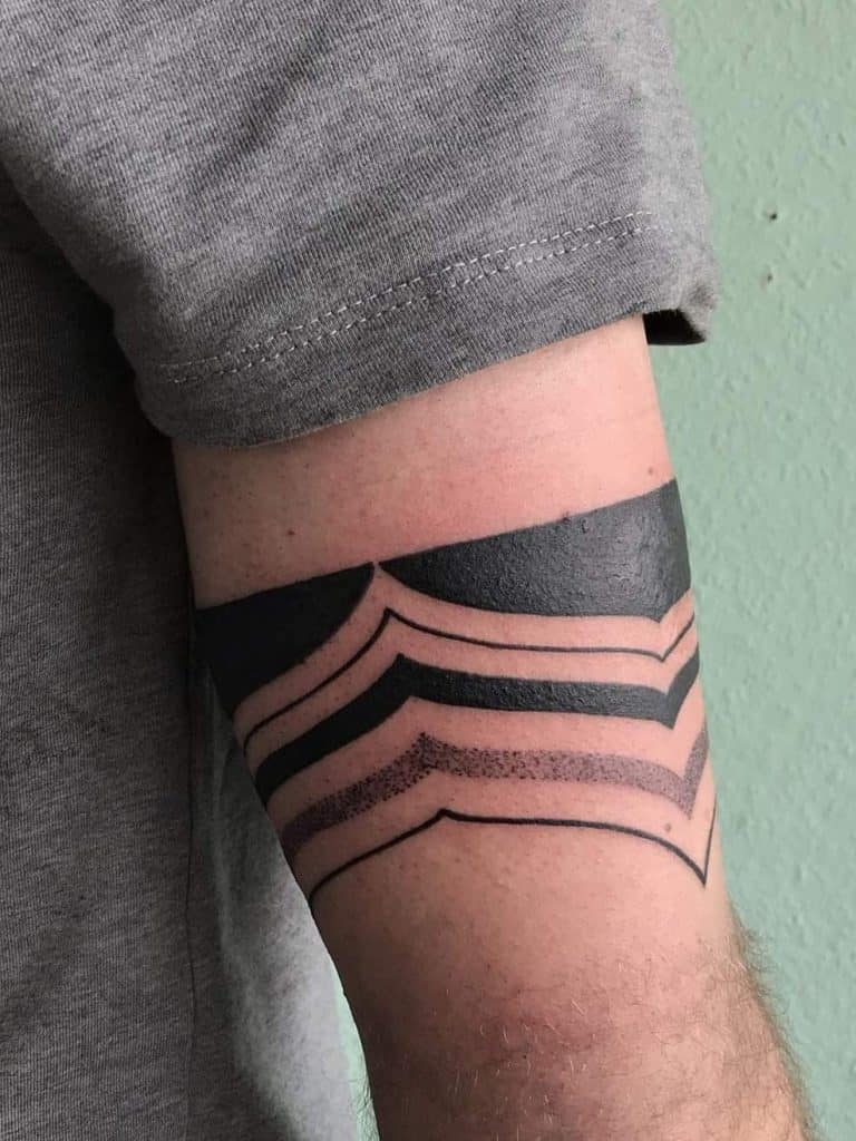 Tatuaje Tribal Blackwork 