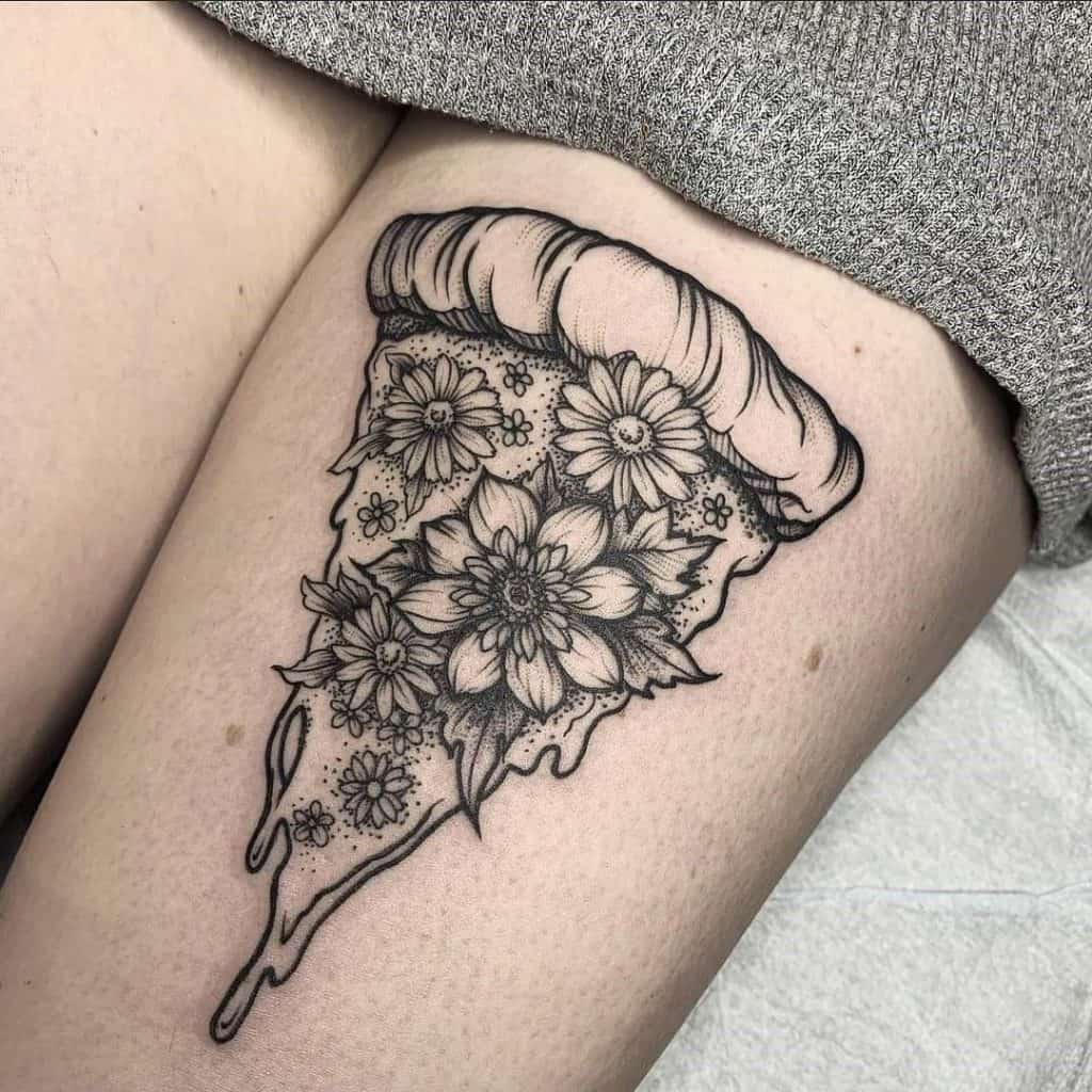 Estilo de tatuaje de Blackwork de pizza 