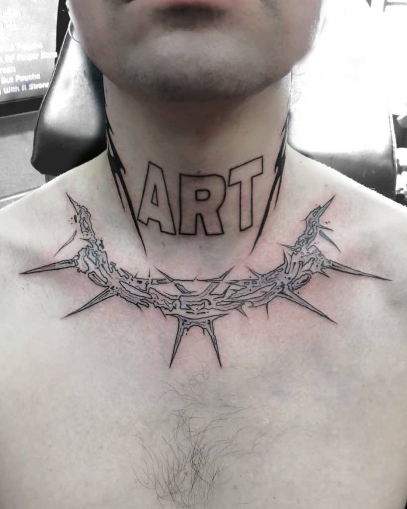 Tatuaje en el cuello con citas y palabras para vivir por 2