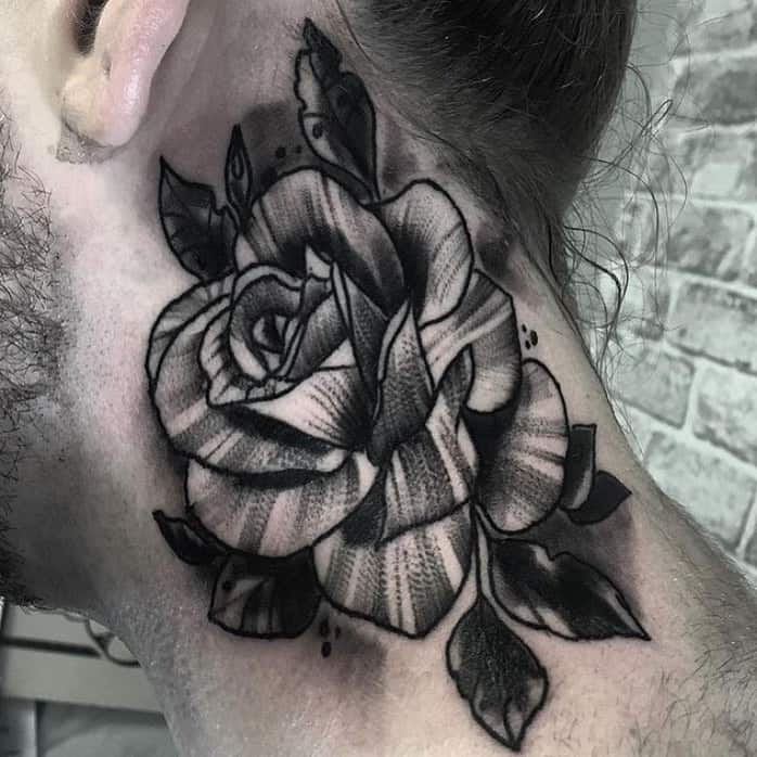 Tatuaje en el cuello de rosas y flores 3