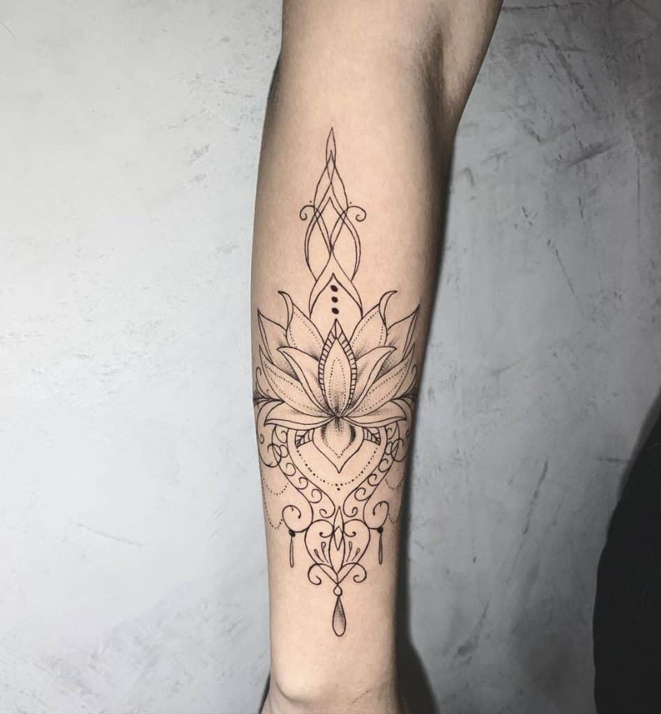 Tatuajes Mandala Negro y Gris 2
