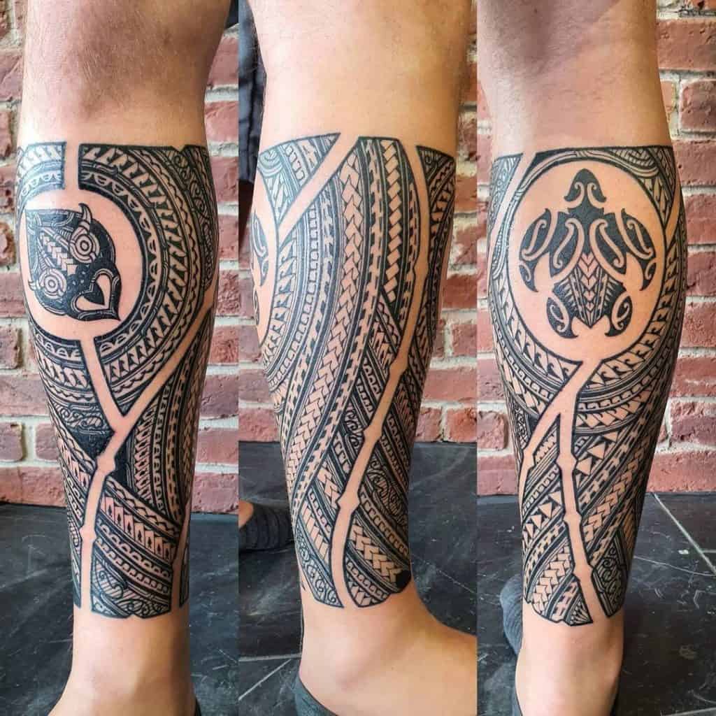 Tatuaje en la parte inferior de la pierna