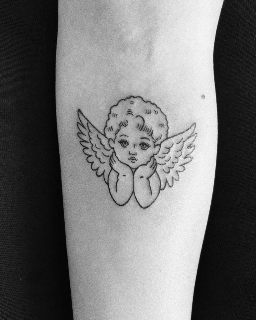Tatuajes finos de ángel bebé 2