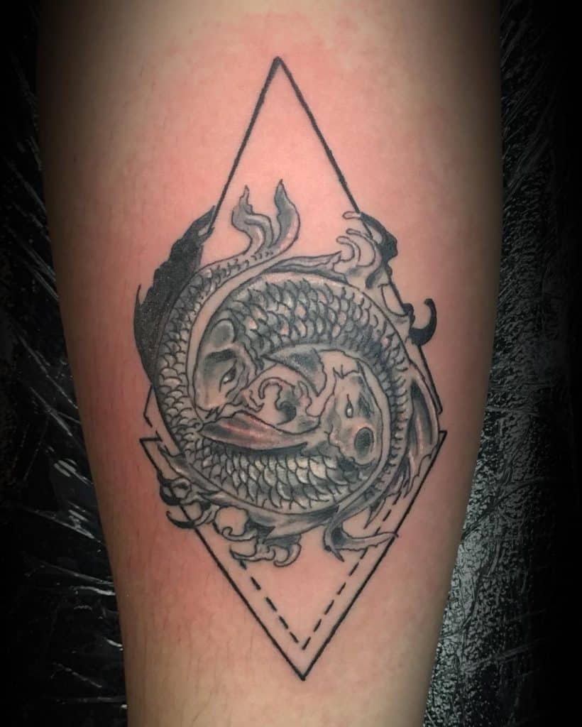 Tatuaje geométrico de Piscis