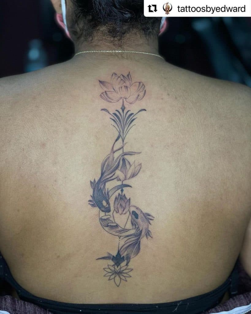 Tatuaje floral de Piscis 3