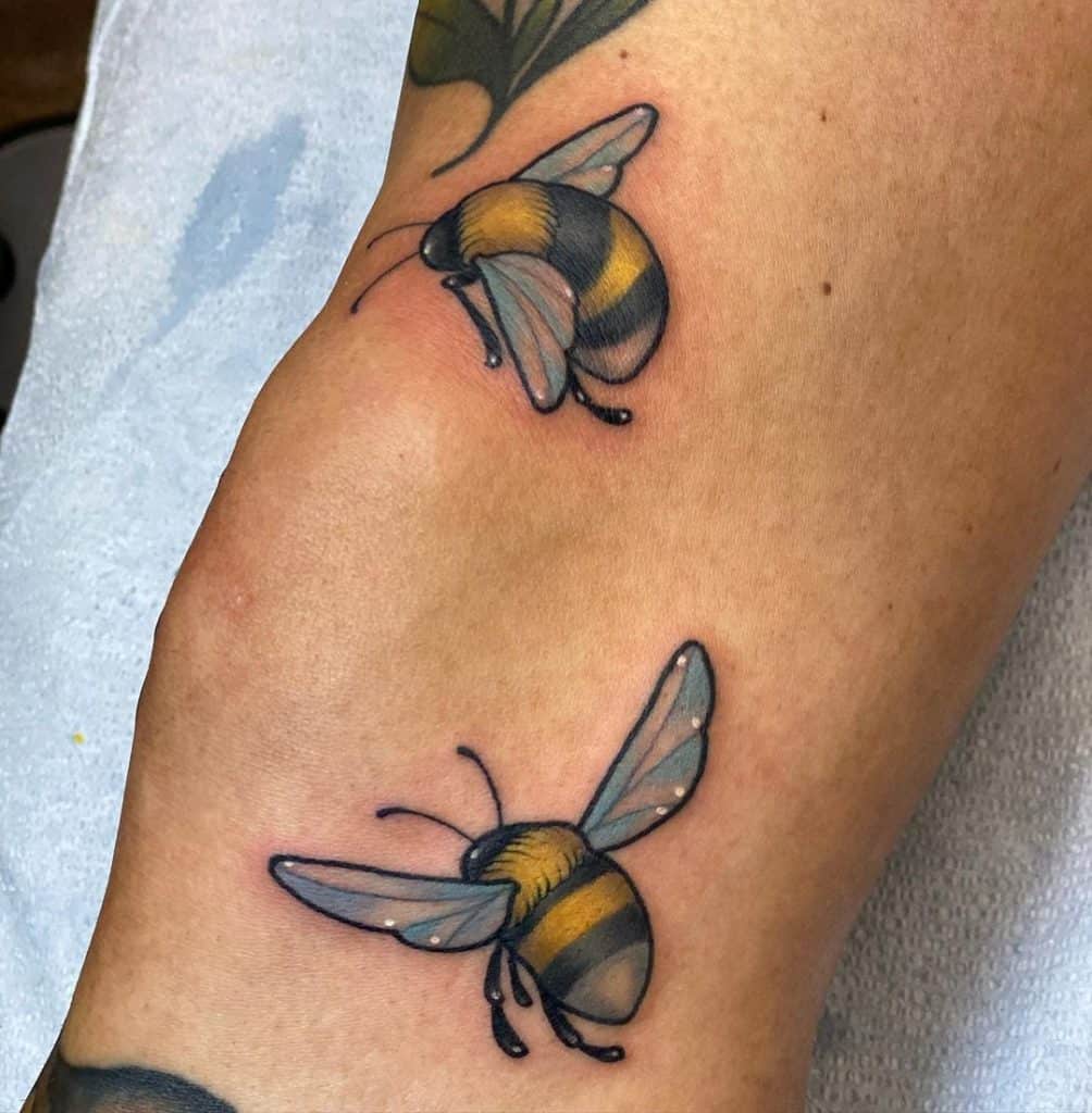 Tatuaje de múltiples abejas 1