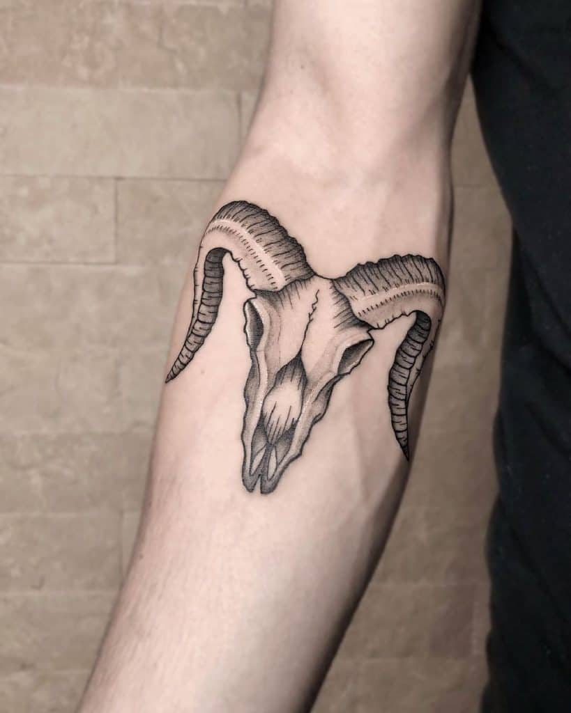 Esqueleto Capricornio Tatuaje 2