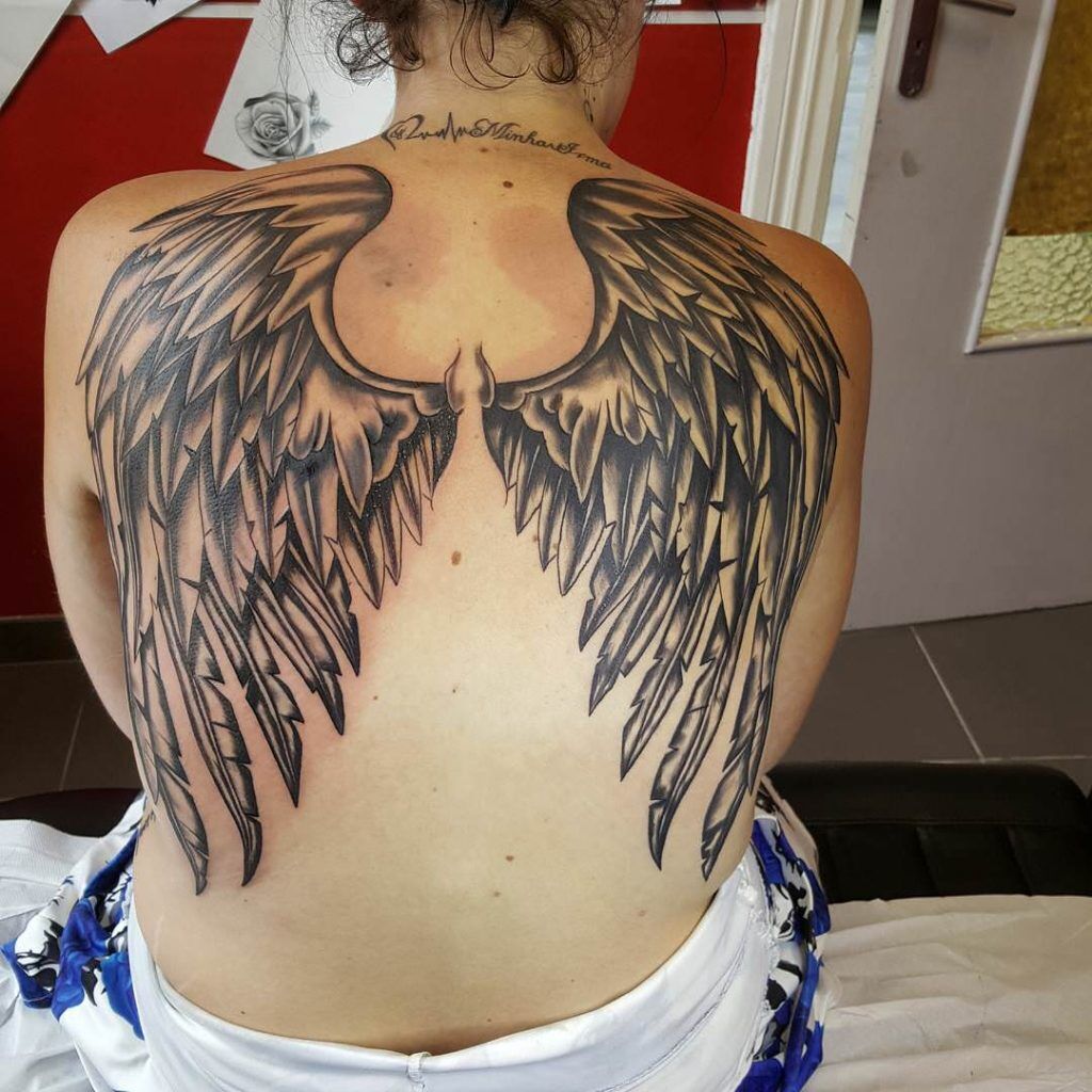 1656837378 60 85 tatuajes de alas alucinantes y su significado