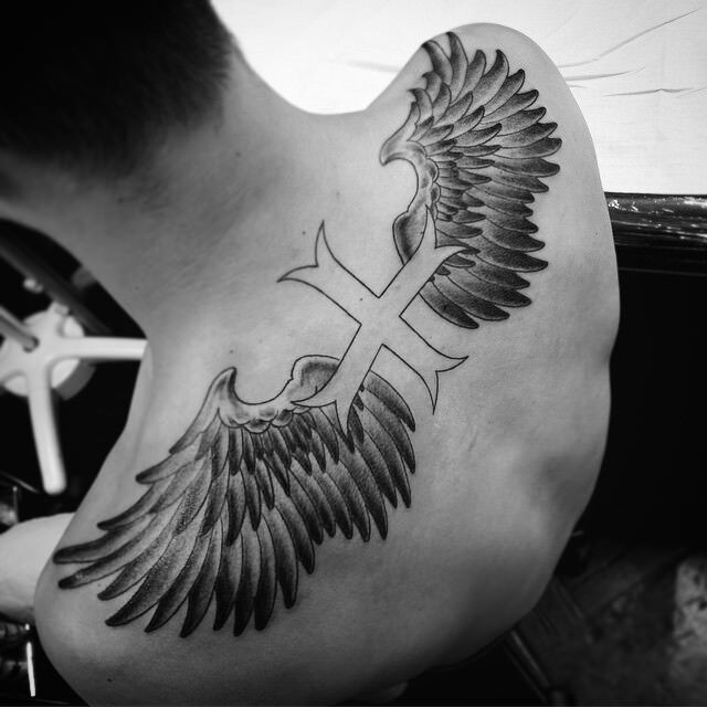 1656837383 347 85 tatuajes de alas alucinantes y su significado