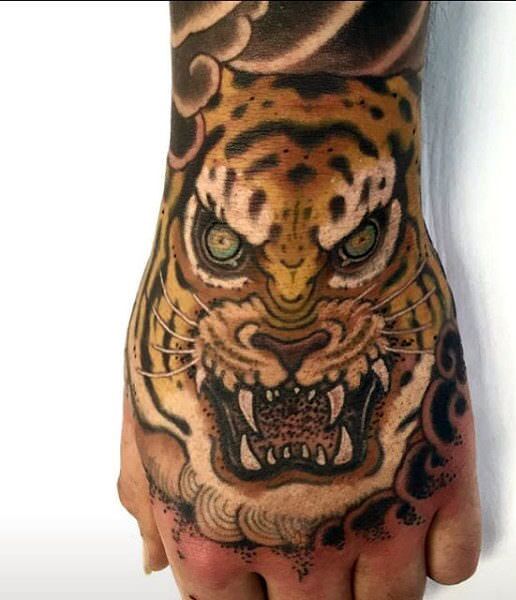 1656876948 895 105 tatuajes de tigres alucinantes y su significado
