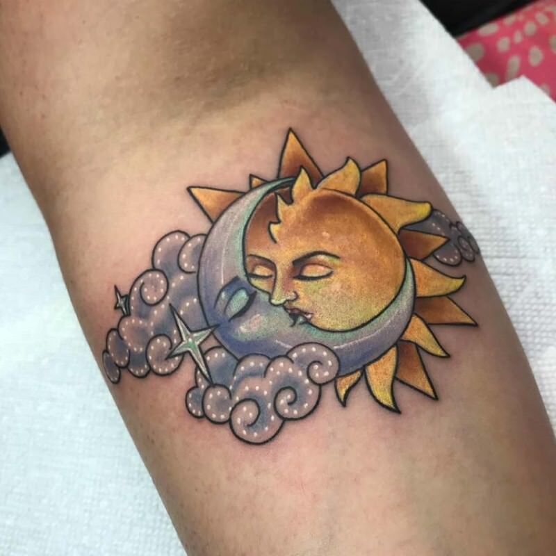 1656967893 527 85 alucinantes tatuajes de sol y luna y su significado