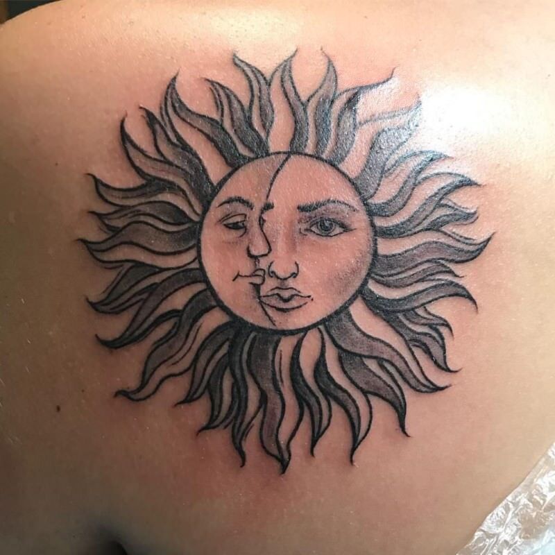1656967893 79 85 alucinantes tatuajes de sol y luna y su significado