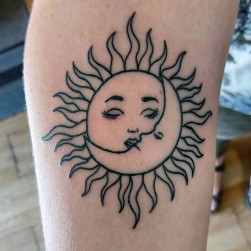 1656967896 135 85 alucinantes tatuajes de sol y luna y su significado