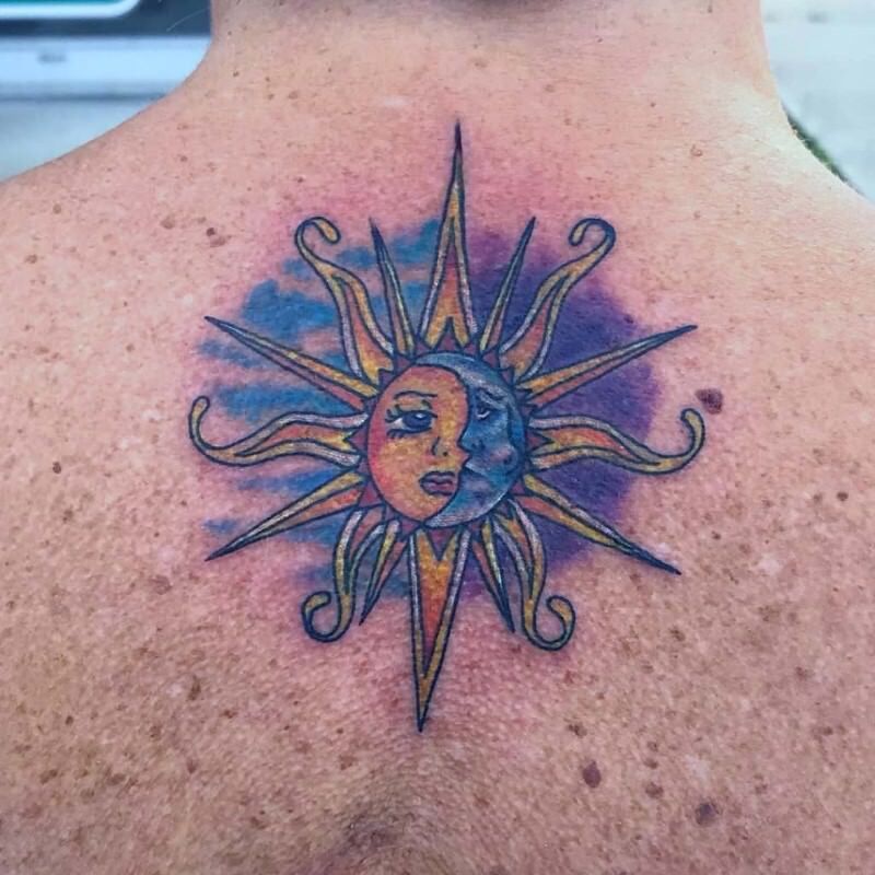 1656967896 697 85 alucinantes tatuajes de sol y luna y su significado