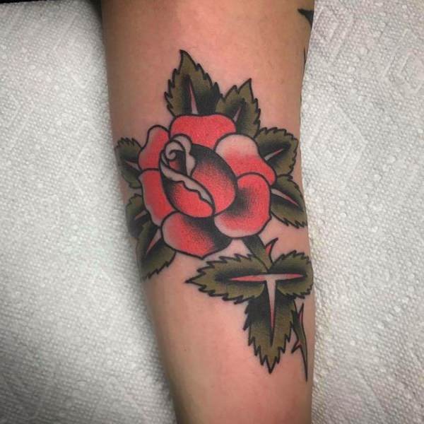 1657030944 403 135 hermosos tatuajes de rosas y su significado