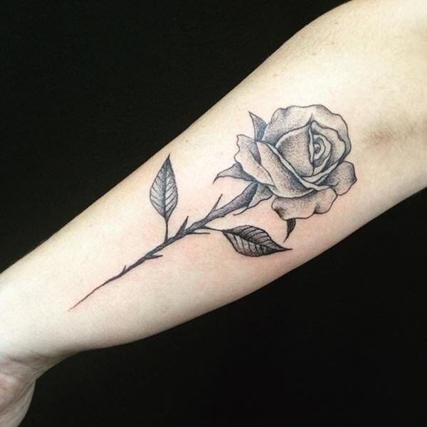 1657030947 592 135 hermosos tatuajes de rosas y su significado