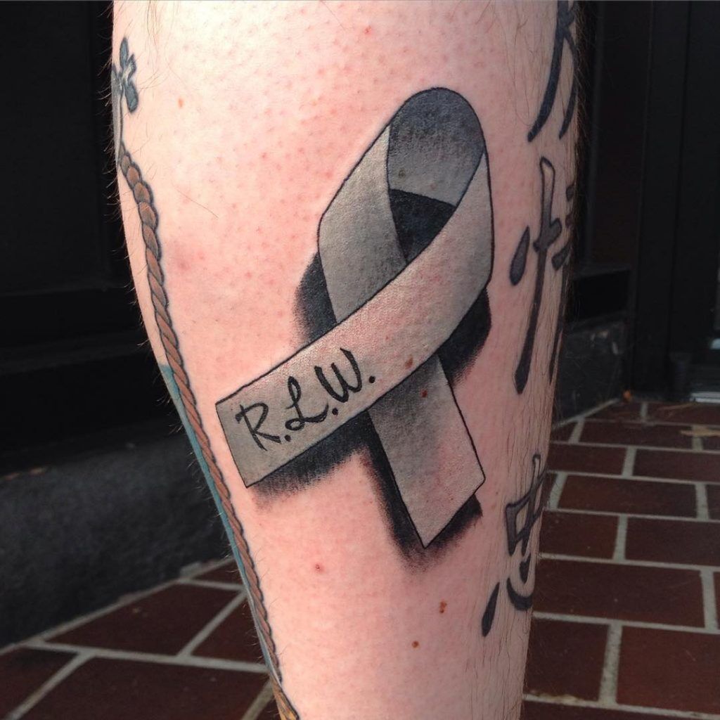 1657042519 933 85 hermosos tatuajes de cintas de cancer y su significado