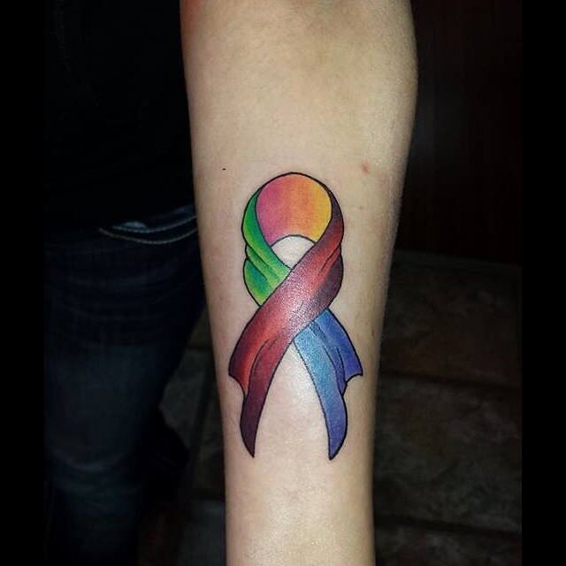 1657042521 175 85 hermosos tatuajes de cintas de cancer y su significado