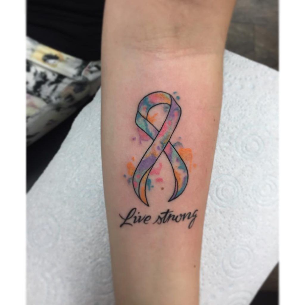 1657042521 627 85 hermosos tatuajes de cintas de cancer y su significado