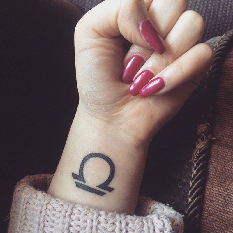 1657174176 137 115 alucinantes tatuajes de Libra y su significado