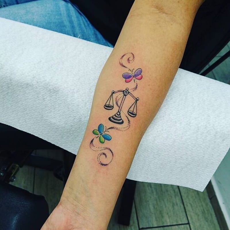 1657174183 991 115 alucinantes tatuajes de Libra y su significado