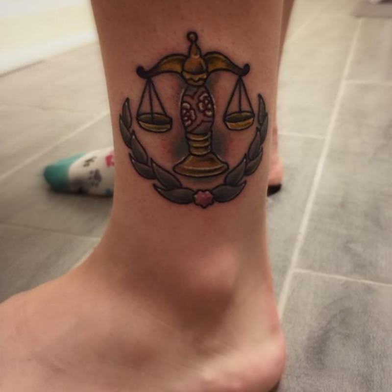 1657174187 29 115 alucinantes tatuajes de Libra y su significado