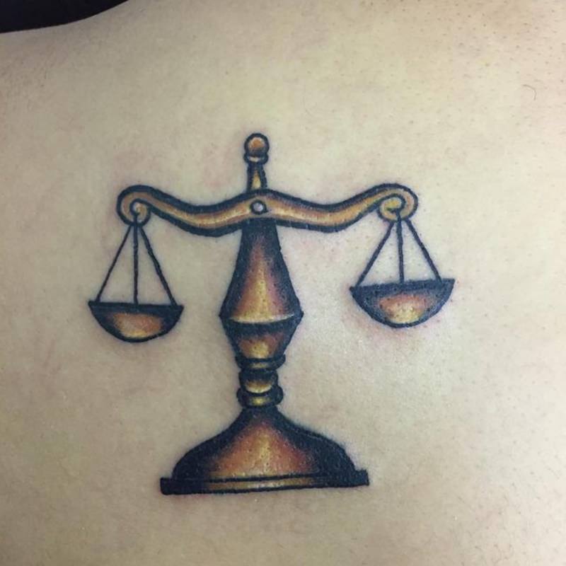 1657174187 589 115 alucinantes tatuajes de Libra y su significado