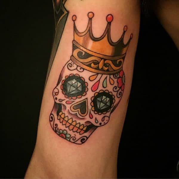 1657191020 187 85 alucinantes tatuajes de reyes y reinas y su significado