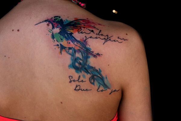 1657256457 546 45 alucinantes tatuajes de colibries y su significado