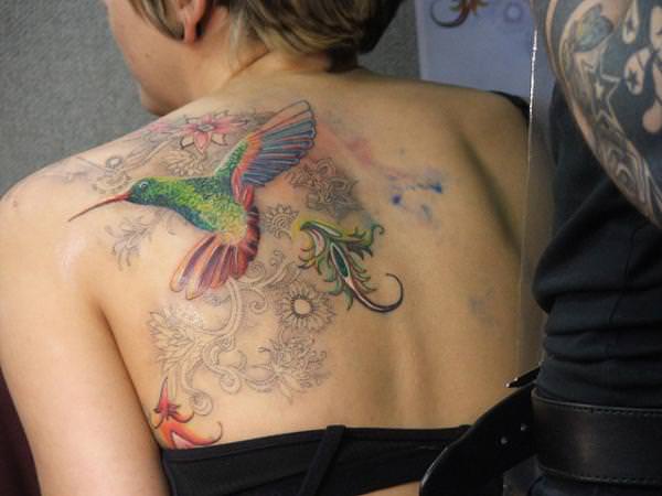 1657256465 67 45 alucinantes tatuajes de colibries y su significado