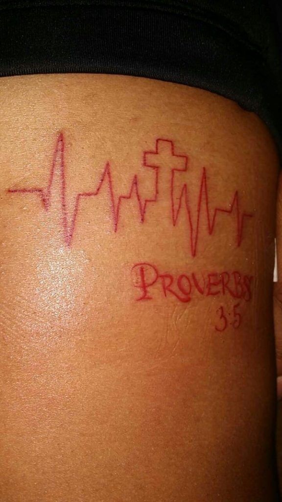 1657360333 437 65 tatuajes de latidos del corazon alucinantes y su significado