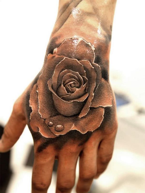 1657360969 558 75 de los mejores tatuajes de manos en Internet