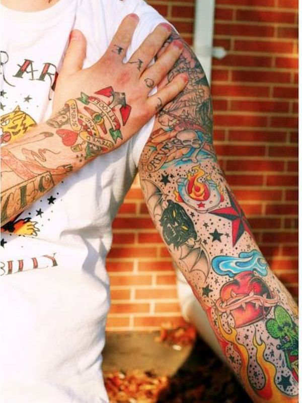 1657360970 520 75 de los mejores tatuajes de manos en Internet