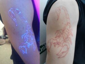 Tatuajes que brillan en la oscuridad: no sin riesgo