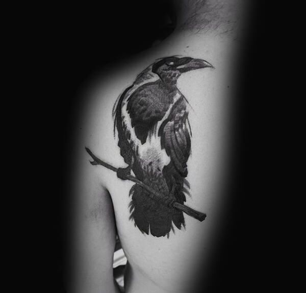 1657441093 118 105 tatuajes de cuervos alucinantes y su significado