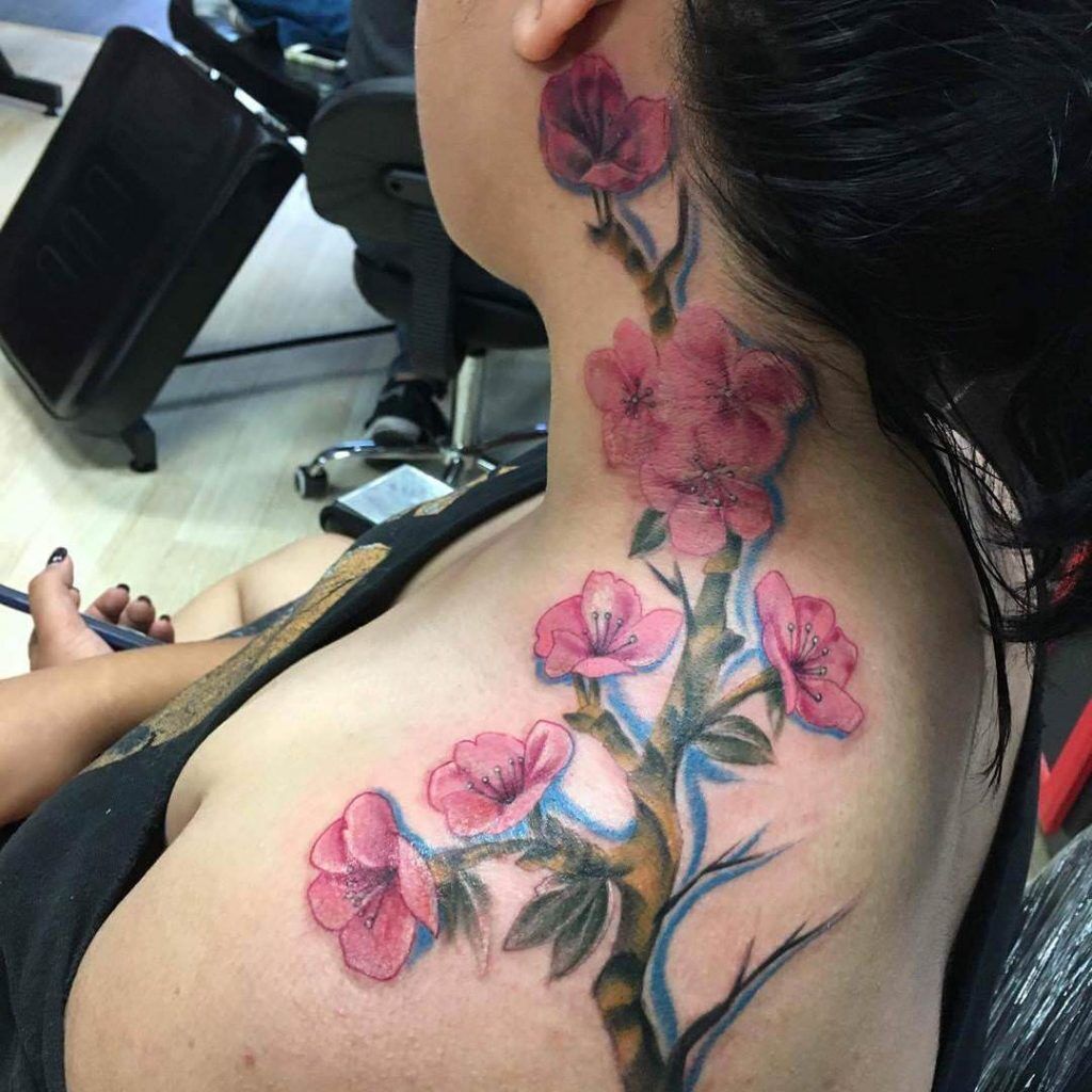 1657464006 581 75 asombrosos tatuajes de flores de cerezo y su significado