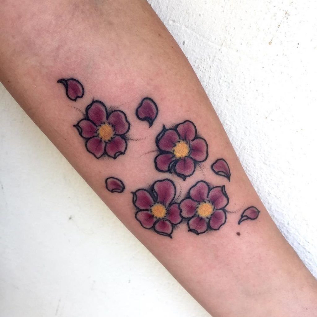 1657464008 283 75 asombrosos tatuajes de flores de cerezo y su significado