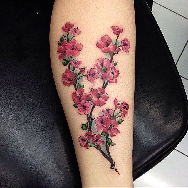 1657464011 312 75 asombrosos tatuajes de flores de cerezo y su significado