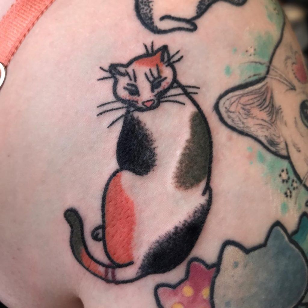 1657466494 386 135 tatuajes de gatos alucinantes y su significado