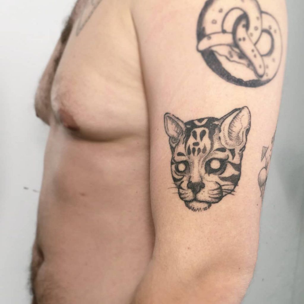 1657466502 161 135 tatuajes de gatos alucinantes y su significado