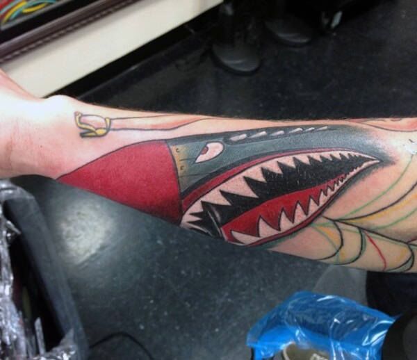 1657518119 617 85 tatuajes de tiburones alucinantes y su significado