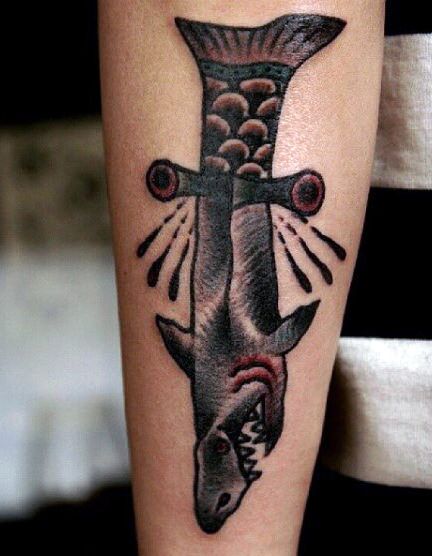 1657518120 409 85 tatuajes de tiburones alucinantes y su significado